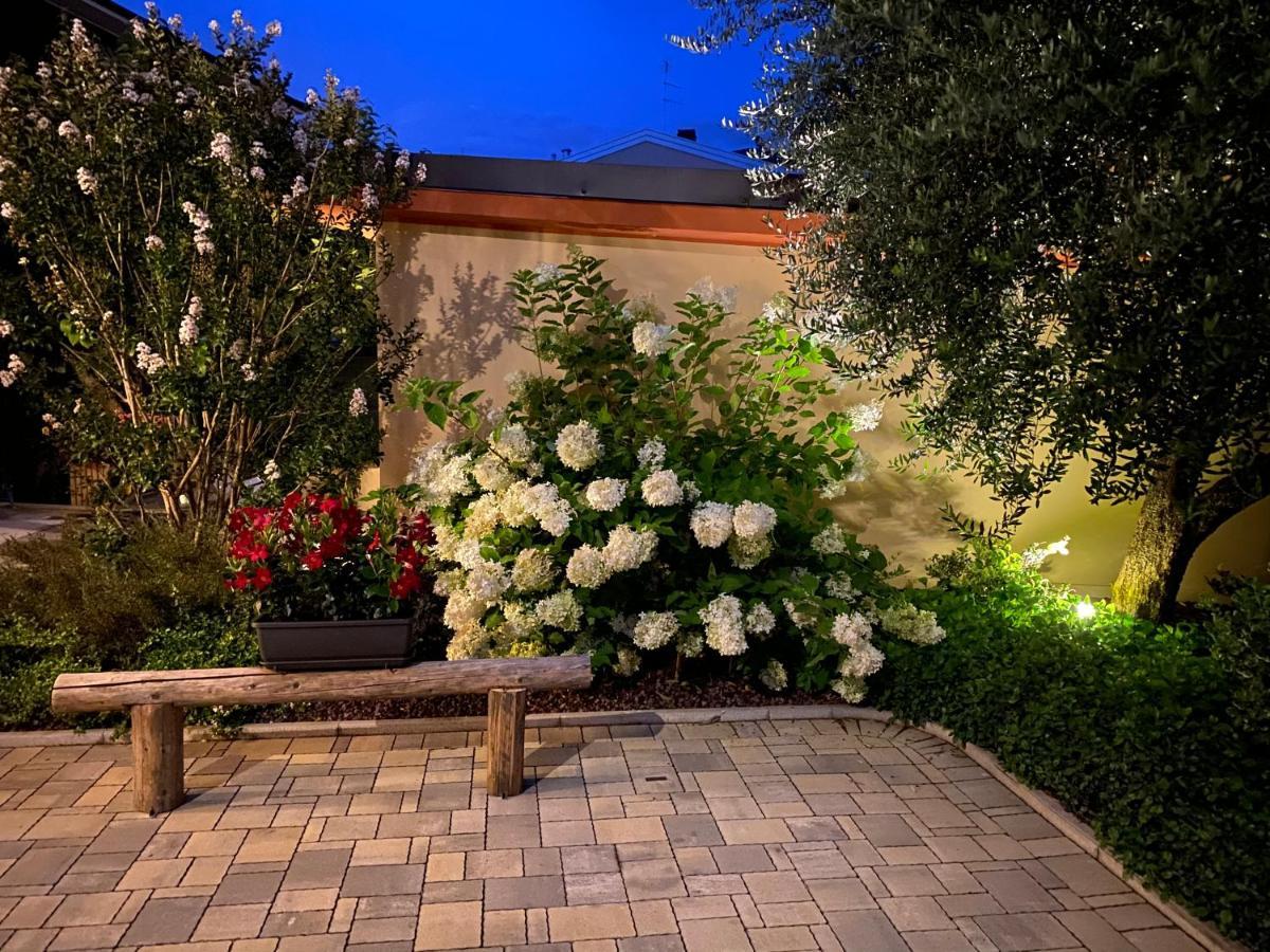 Veronalago B&B Accessibile Буссоленго Екстер'єр фото